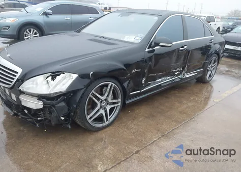 2008 Mercedes-Benz S 63 Amg z USA, uszkodzony, nr VIN WDDNG77X08A195798